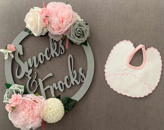 Scalloped Bibs - BAB16