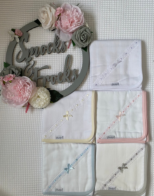 Muslin cloth with Trimmed Lace and Ribbon detail - F1PF