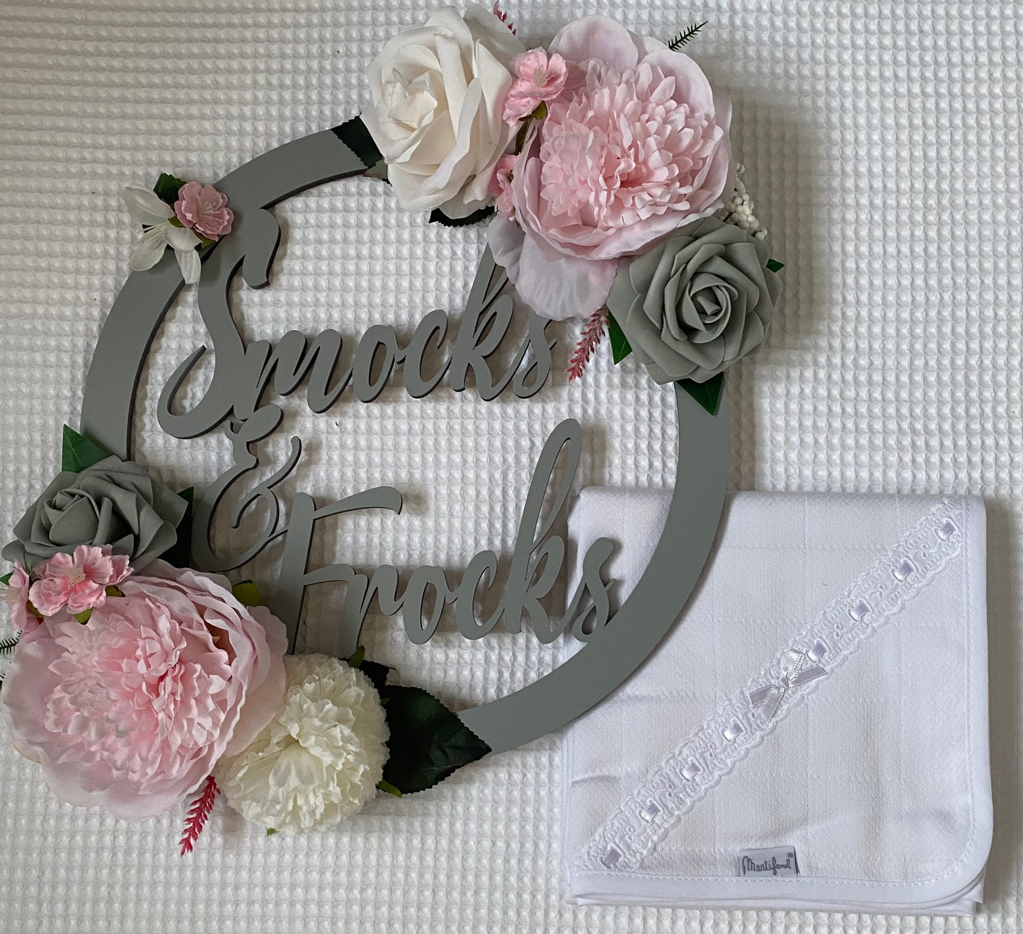Muslin cloth with Trimmed Lace and Ribbon detail - F1PF