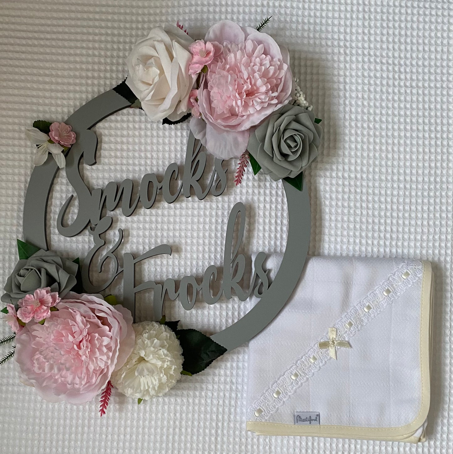 Muslin cloth with Trimmed Lace and Ribbon detail - F1PF
