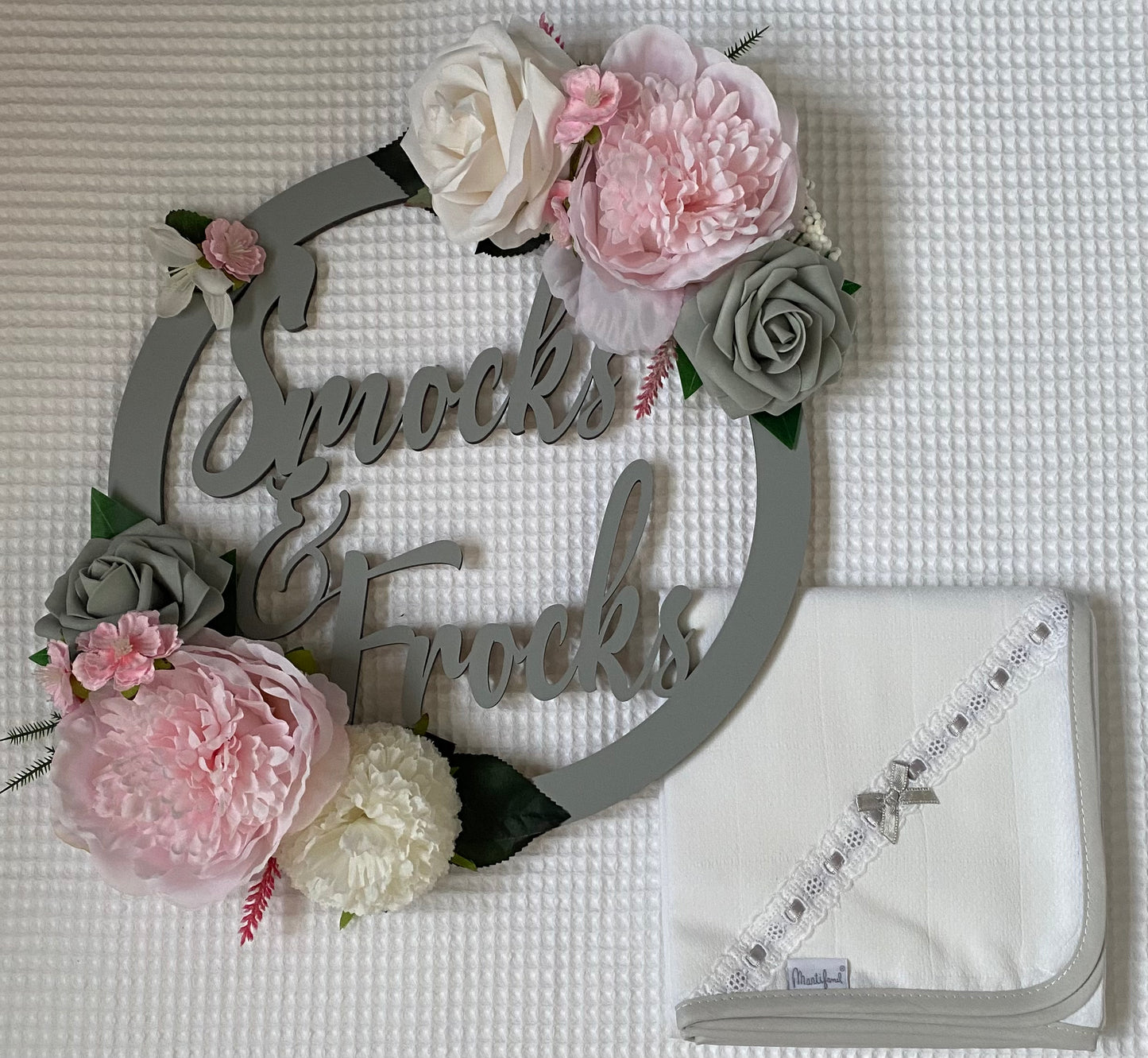 Muslin cloth with Trimmed Lace and Ribbon detail - F1PF