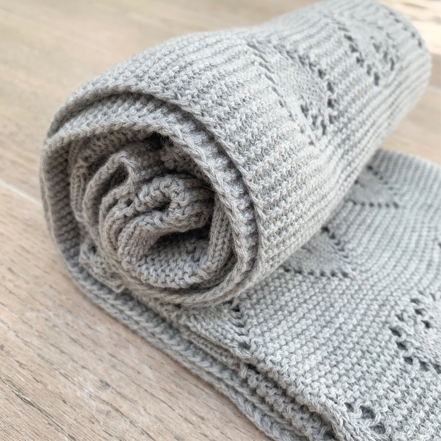 Moccy Moo - Cellular Blanket - Cloud Grey
