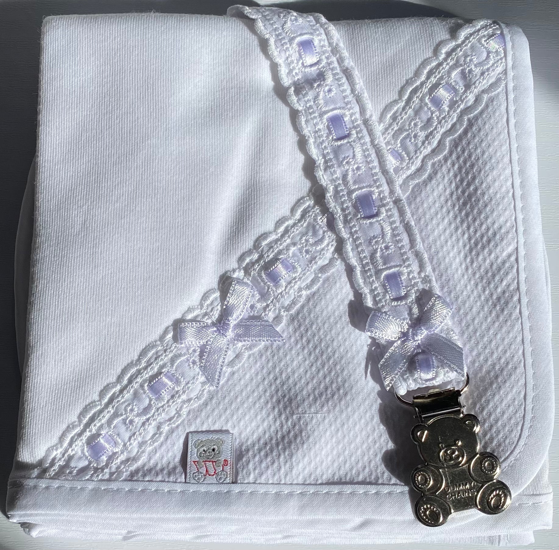 Baby gift Sets: Muslin, Cotton Bib and Dummy Clip